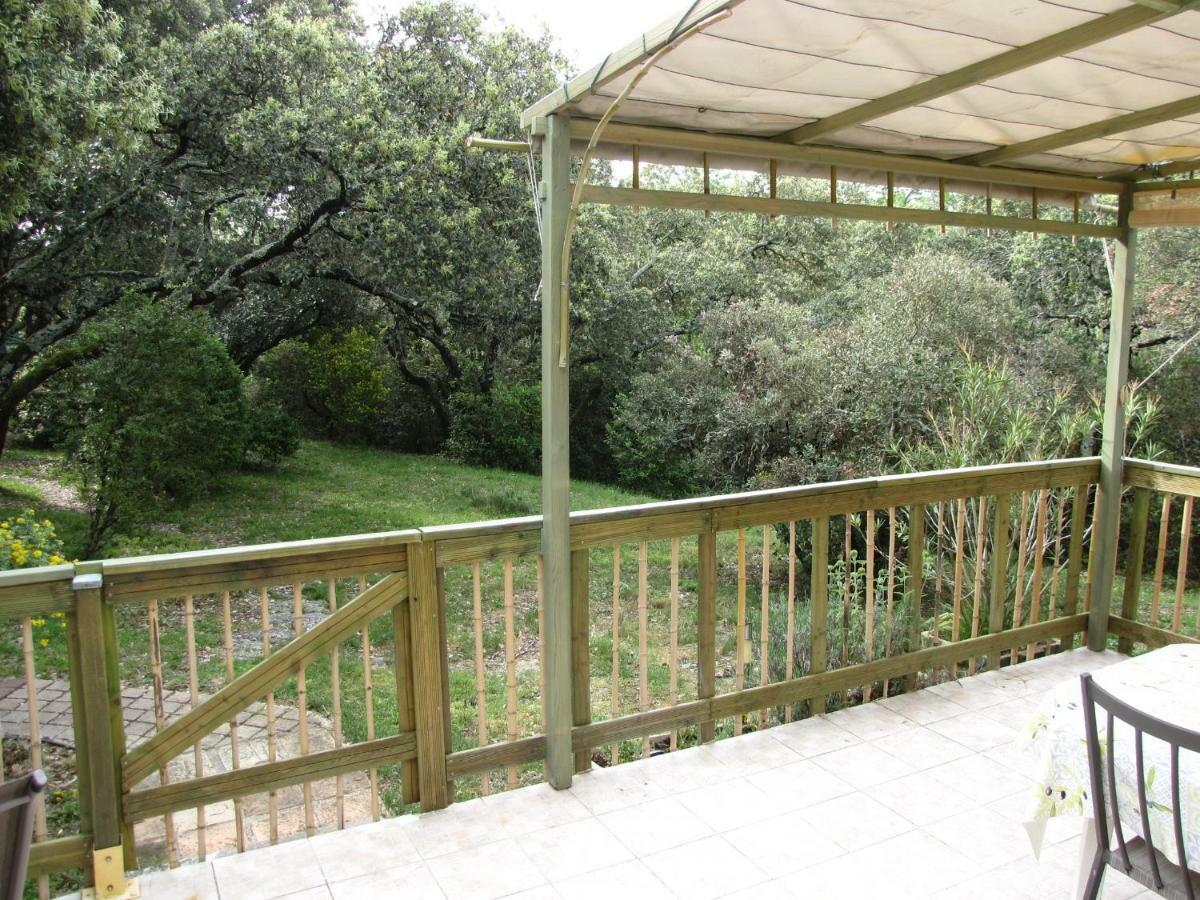 Domaine Du Bois Gite Bleuette Galargues Kültér fotó